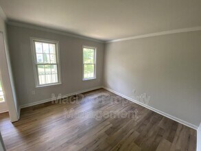 7218 John Taylor Mews in Ruther Glen, VA - Building Photo - Building Photo