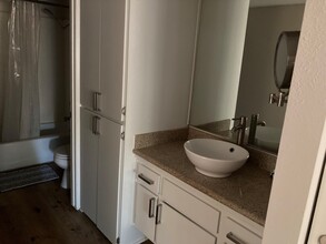 1407 N Sunrise Way, Unit 20 in Palm Springs, CA - Building Photo - Building Photo