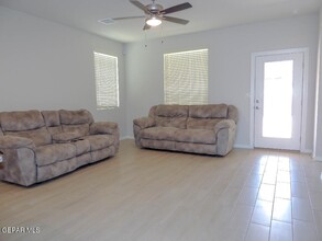 6112 Hidden Row Ave in El Paso, TX - Building Photo - Building Photo