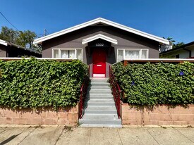 11569 Iowa Ave in Los Angeles, CA - Building Photo