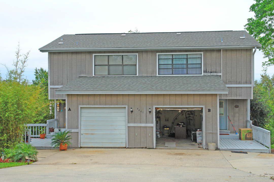 4660 Peacock Dr in Pensacola, FL - Building Photo