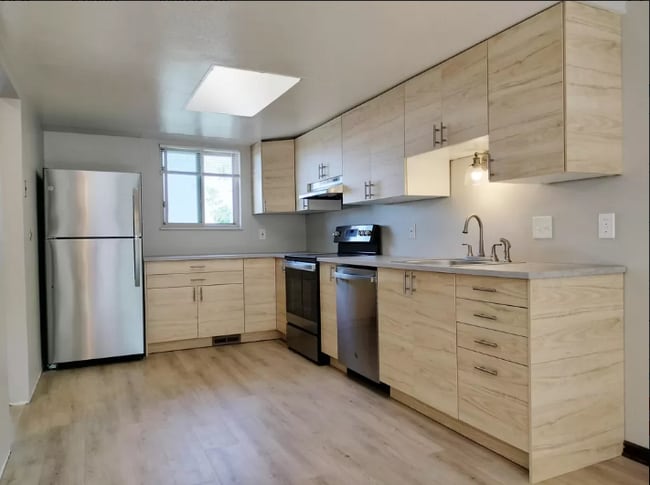 309 Zeta St, Unit 3
