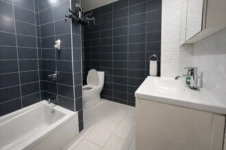 723 Third Avenue, Unit 3R in New York, NY - Building Photo - Building Photo