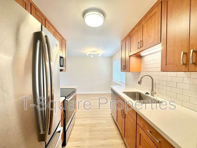 325 5th Ave S in Kirkland, WA - Building Photo - Building Photo