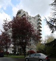 Westview Place in Vancouver, BC - Building Photo
