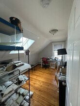 212 California St, Unit 1 in Newton, MA - Building Photo - Building Photo