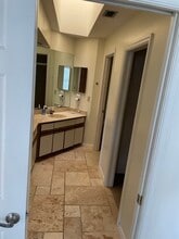 6021 SE Landing Way, Unit 7 in Stuart, FL - Foto de edificio - Building Photo