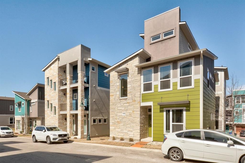 2012 Cleese Dr in Austin, TX - Foto de edificio