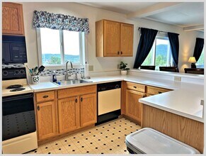 61 Eagles Nest Rd in Plymouth, NH - Building Photo - Building Photo