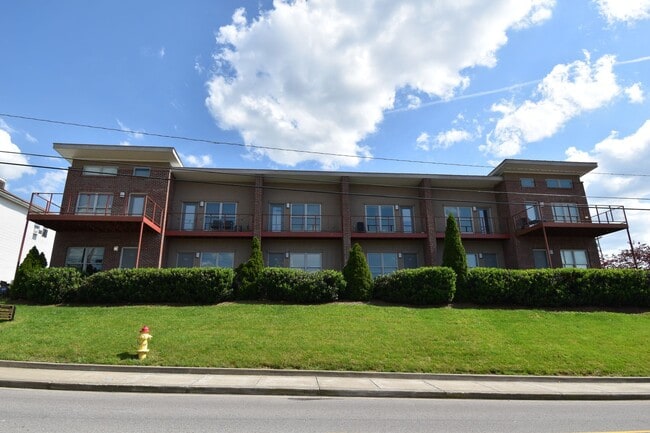 510 Main St in Clarksville, TN - Building Photo - Building Photo