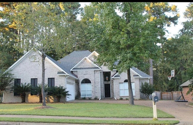 property at 221 Pine Knoll Dr