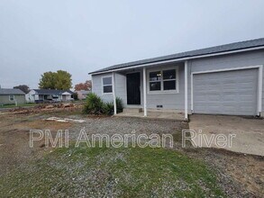 3932 Jasmine St in Sacramento, CA - Building Photo - Building Photo