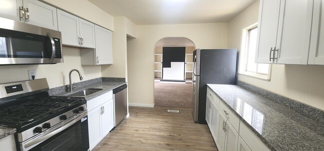 952 Hunter Ave in Ypsilanti, MI - Building Photo - Building Photo