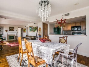 4242 Lomo Alto Dr, Unit N72 in Dallas, TX - Building Photo - Building Photo