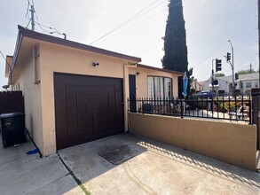 1302 S Cabrillo Ave in San Pedro, CA - Building Photo - Building Photo