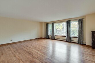 1216 Hull Terrace in Evanston, IL - Building Photo - Building Photo