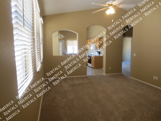 606 W Colt Rd in Chandler, AZ - Building Photo - Building Photo