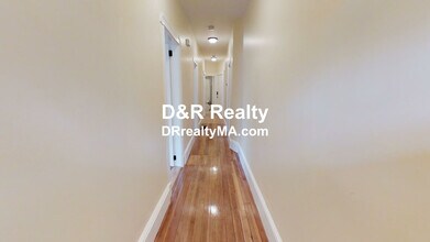 48 Lowell St in Somerville, MA - Building Photo - Building Photo