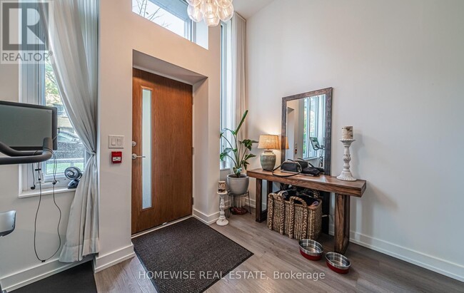 6 Parkwood Ave in Toronto, ON - Building Photo - Building Photo