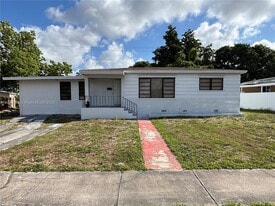 191 W 59th St in Hialeah, FL - Building Photo