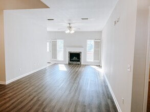 222 Windsor Garden Dr in Enterprise, AL - Building Photo - Building Photo