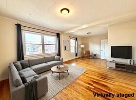 45 Slater St, Unit 1 in Fall River, MA - Building Photo