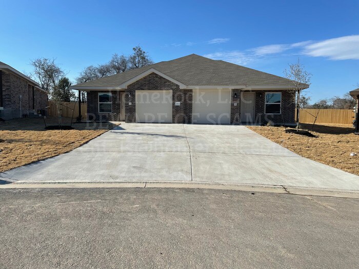 2303 Duntov Dr in Temple, TX - Building Photo