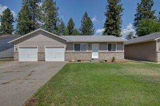 202 W 19th Ave in Post Falls, ID - Building Photo - Building Photo