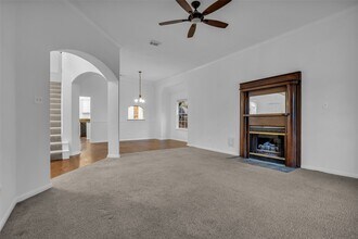 701 Ravensworth Dr in Conroe, TX - Building Photo - Building Photo