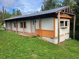 11212 Rhody Dr in Port Hadlock, WA - Building Photo