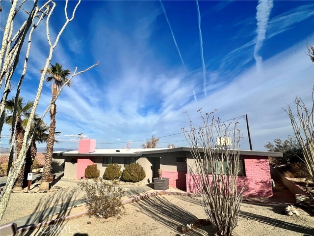 5673 Skyview Ln in Twentynine Palms, CA - Building Photo - Building Photo