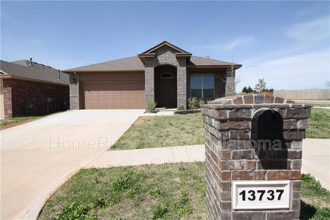 13737 The Brook Blvd in Piedmont, OK - Building Photo - Building Photo