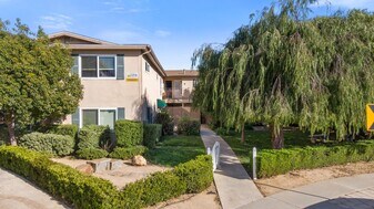 2884 La Salle Avenue in Costa Mesa, CA - Building Photo