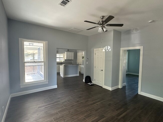 430 E Woodard St in Denison, TX - Building Photo - Building Photo