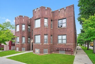6355 S Washtenaw Ave in Chicago, IL - Building Photo - Building Photo