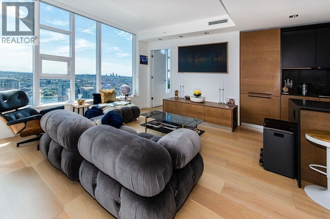 property at 1289 Hornby St