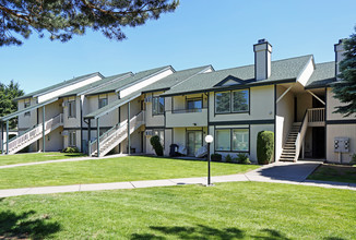 Cedar Chateau Estates in Spokane, WA - Building Photo - Building Photo