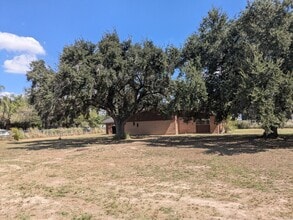 1439 N Alamo Rd in Alamo, TX - Building Photo - Building Photo
