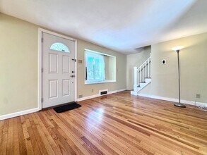 10 Marrigan St in Arlington, MA - Foto de edificio - Building Photo