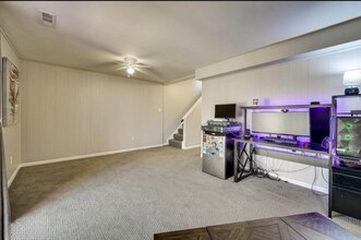 5338 Anchor Ct in Fairfax, VA - Building Photo - Building Photo