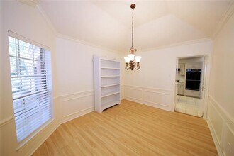 14814 Forest Trails Dr in Houston, TX - Building Photo - Building Photo
