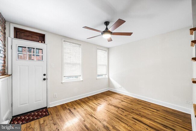 2415 E Firth St in Philadelphia, PA - Building Photo - Building Photo