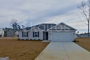 126 Mountain Holly Rd in Springfield, GA - Building Photo