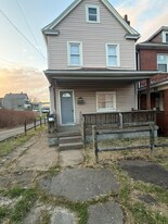 612 Hamilton Ave in Duquesne, PA - Building Photo