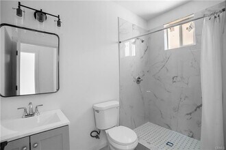 20553 Valerio St in Los Angeles, CA - Building Photo - Building Photo