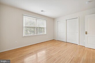 22003 White Trellis Ln in Clarksburg, MD - Building Photo - Building Photo