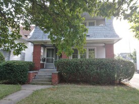 4104 N Lockwood Ave in Toledo, OH - Building Photo