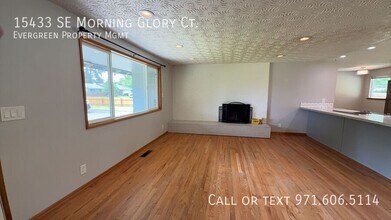 15433 SE Morning Glory Ct in Milwaukie, OR - Building Photo - Building Photo