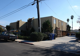 560 Park Way in Chula Vista, CA - Building Photo - Building Photo