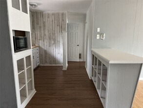 5907 Cessna Dr in Montgomery, TX - Foto de edificio - Building Photo